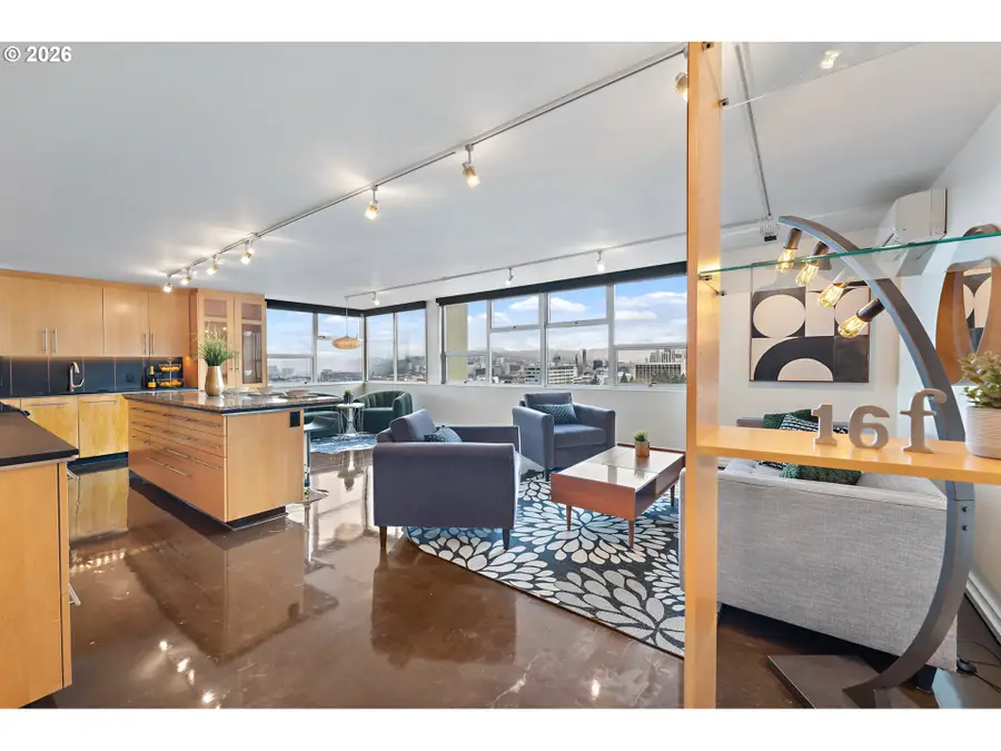 1220 NE 17th Ave #16F, Portland, OR 97232 - #2