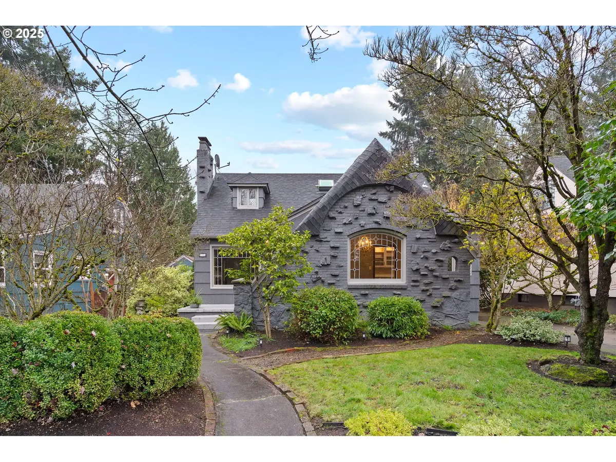 6204 N Missouri Ave, Portland, OR 97217 - Image #1