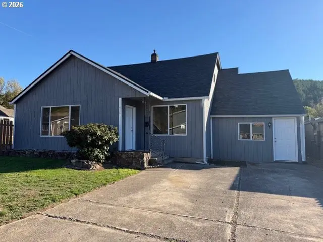 415 Moreland Ave, Drain, OR 97435 - #1