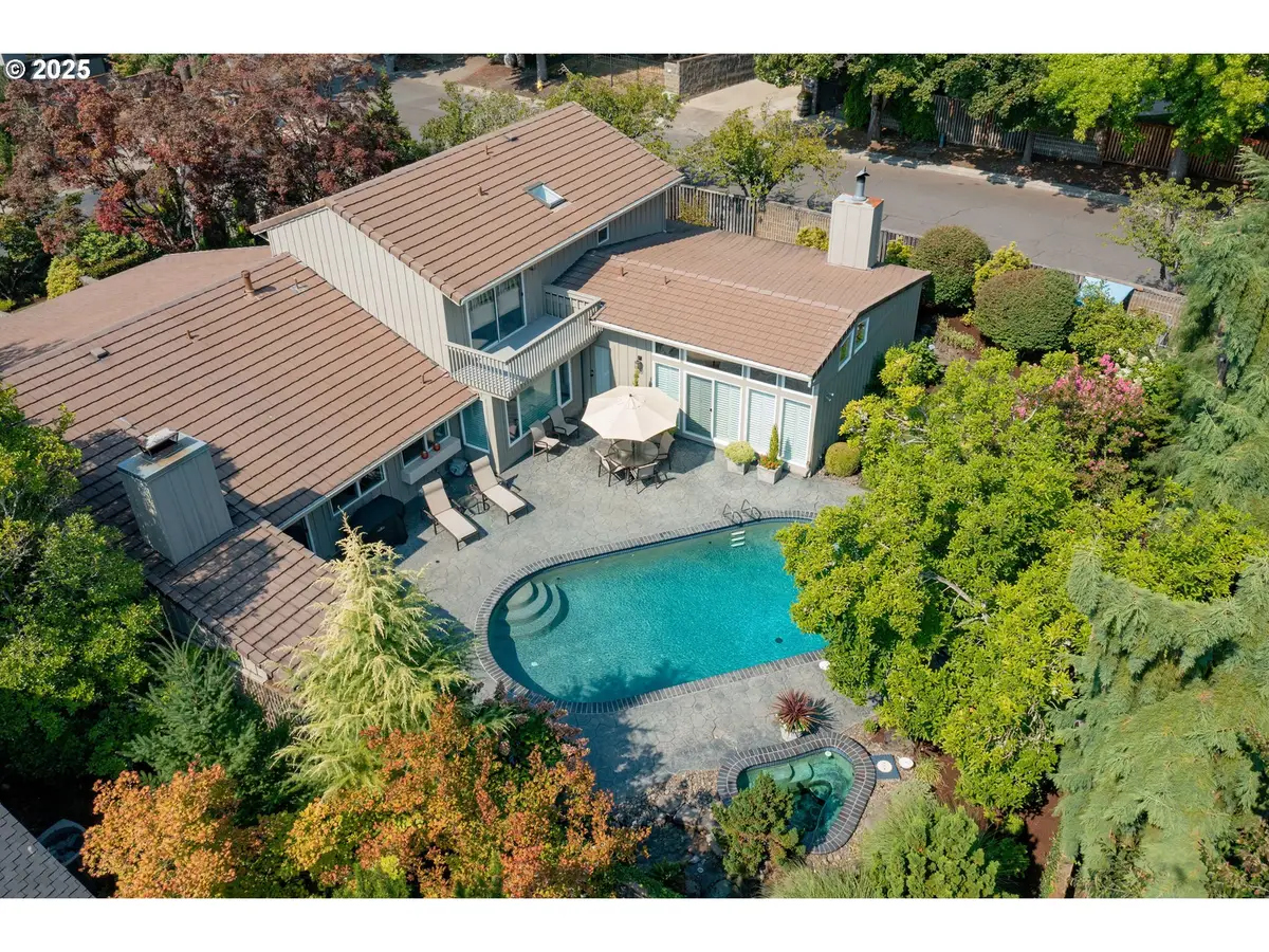 11330 SW Lynnvale Dr, Portland, OR 97225 - #1