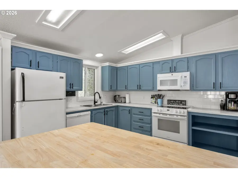 700 NE 183rd Ave #12, Portland, OR 97230 - #3
