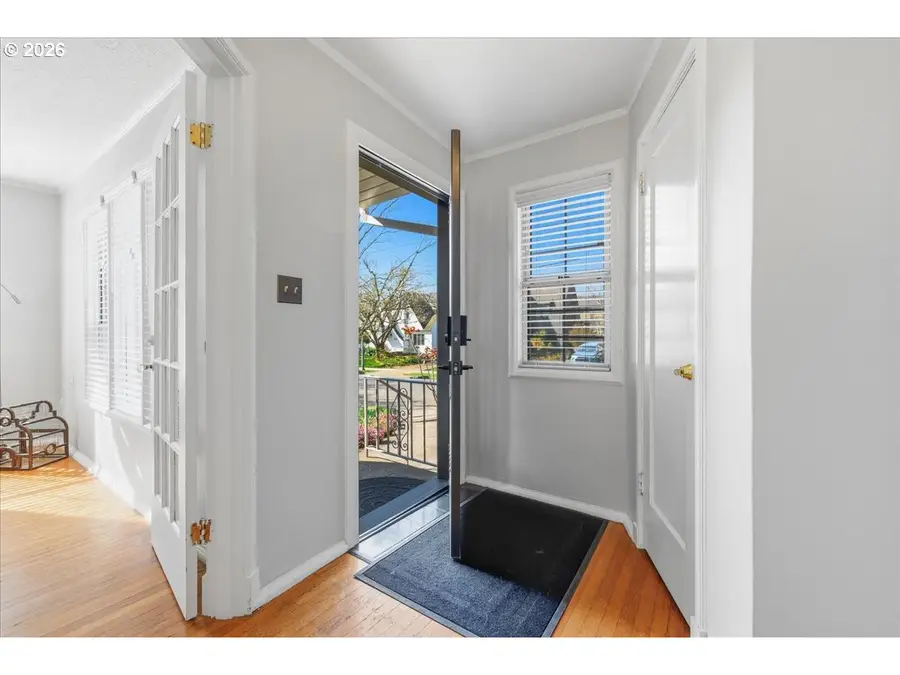 632 SE Peacock Ln, Portland, OR 97214 - #3