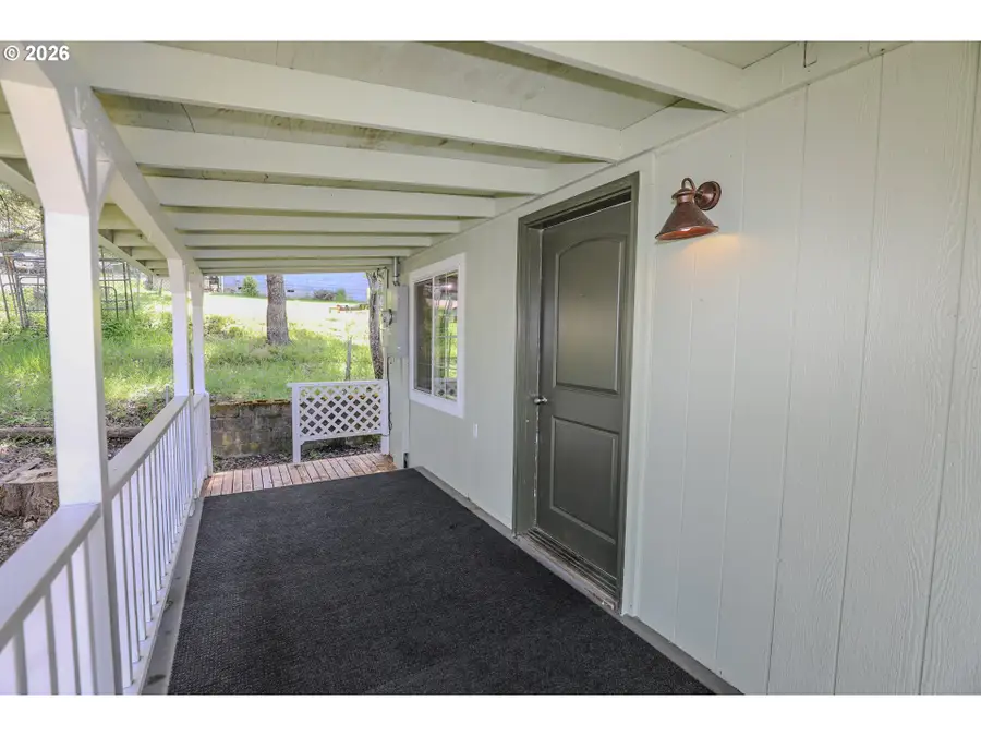 411 Wells Rd, Oakland, OR 97462 - #3