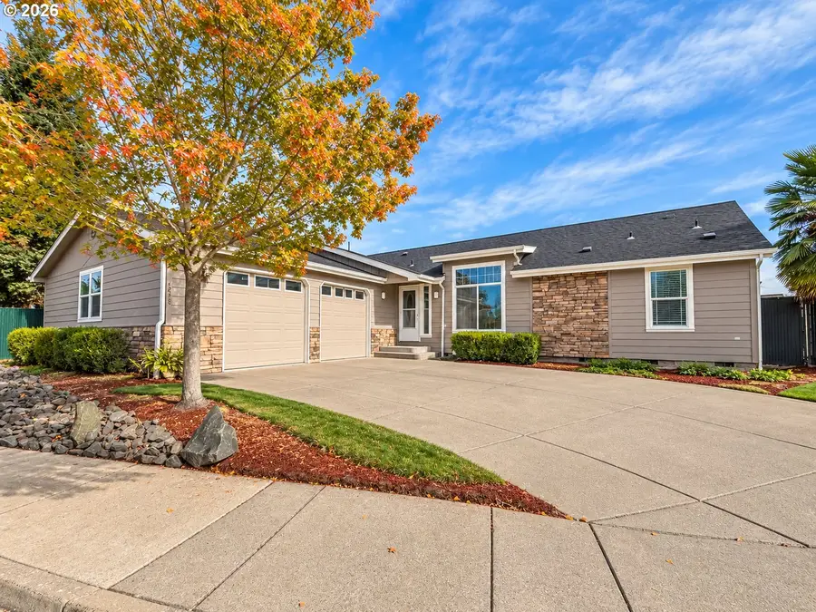 5343 Cobblestone Ln, Eugene, OR 97402 - #2