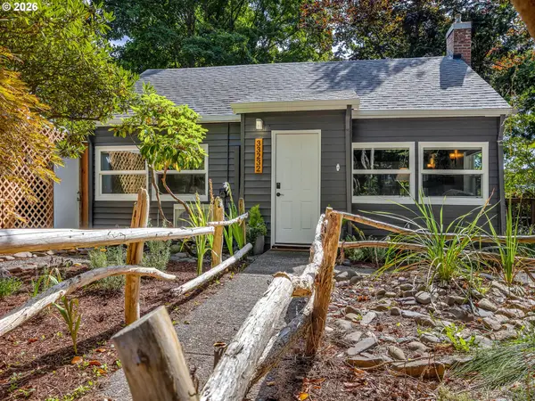 33232 Biwater Ln, Warrenton, OR 97146