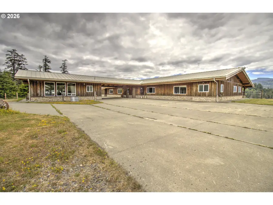 94621 N Bank Rogue River Rd, Gold Beach, OR 97444 - #3
