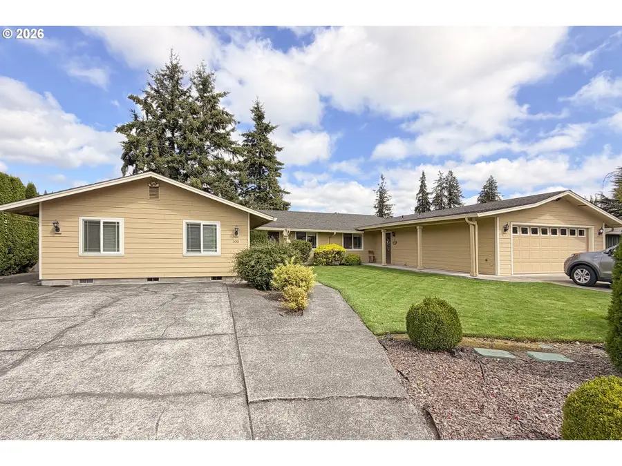 2091 Spruce Ave, Woodland, WA 98674 - #2
