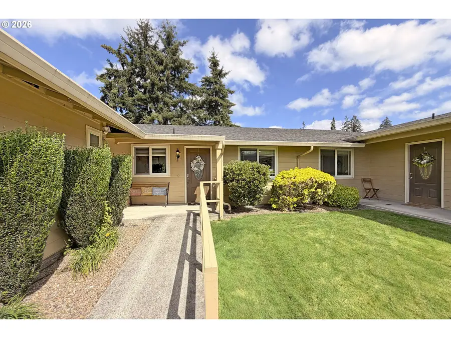 2091 Spruce Ave, Woodland, WA 98674 - #3