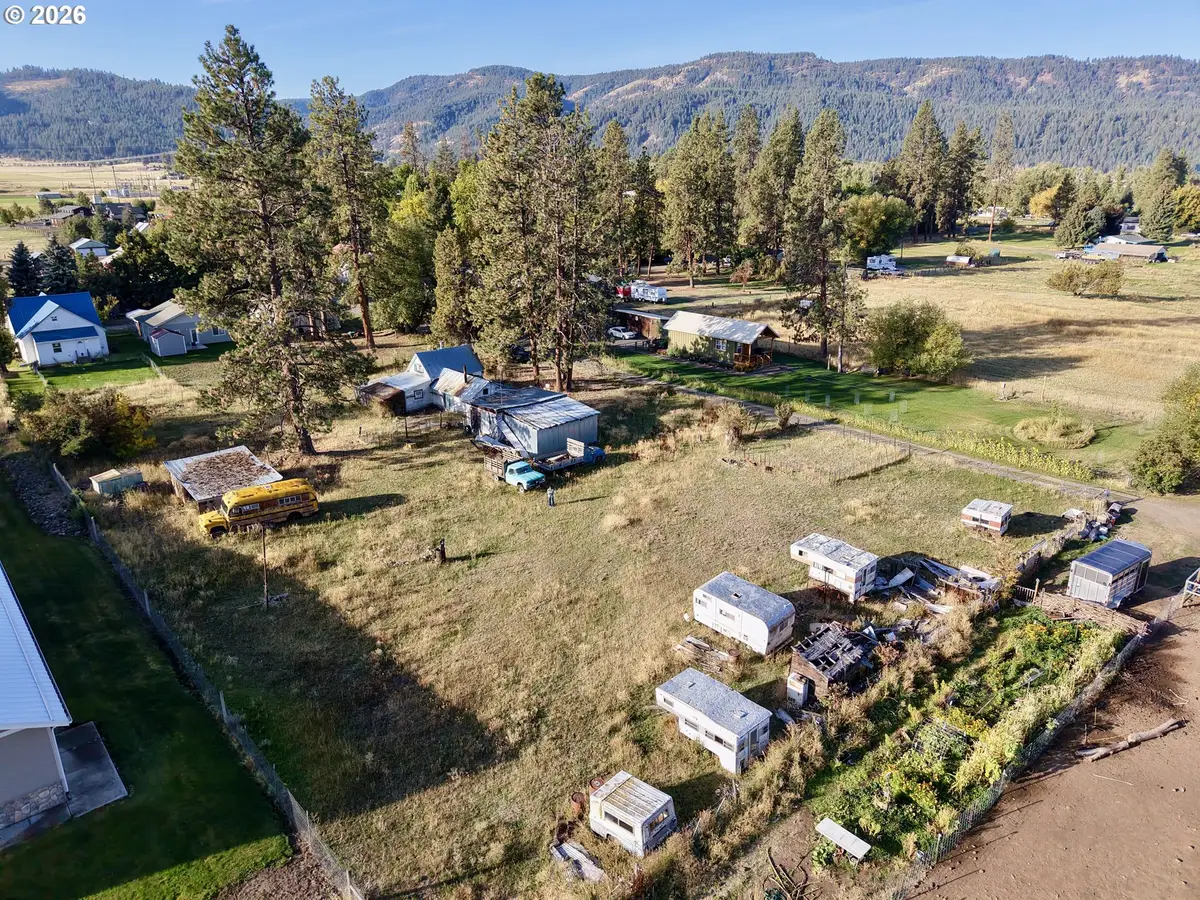 603 Tamarack St, Wallowa, OR 97885 - #1