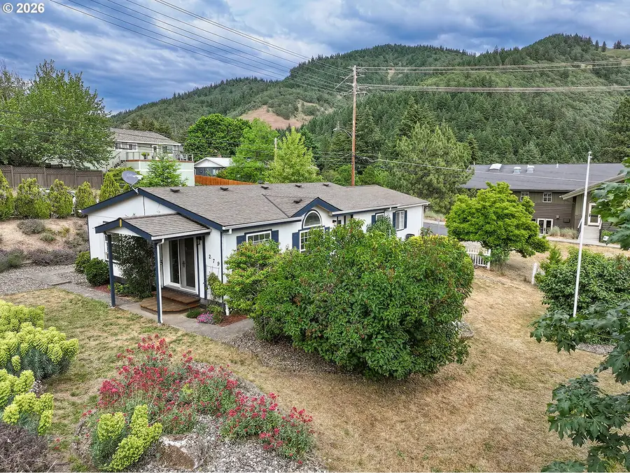 279 NE Snohomish Ave, White Salmon, WA 98672 - #3