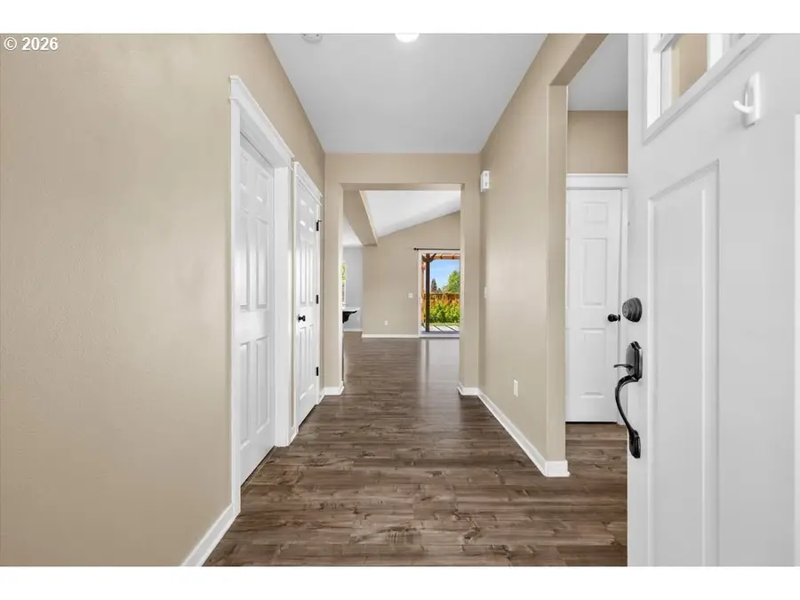 317 SE Pioneer Dr, Prineville, OR 97754 - #3