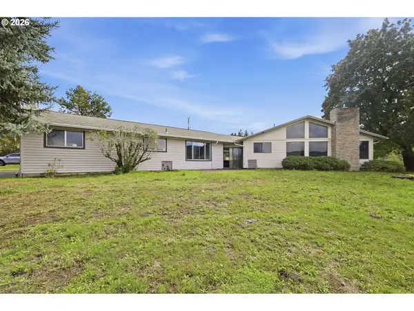 24153 Vaughn Rd, Veneta, OR 97487