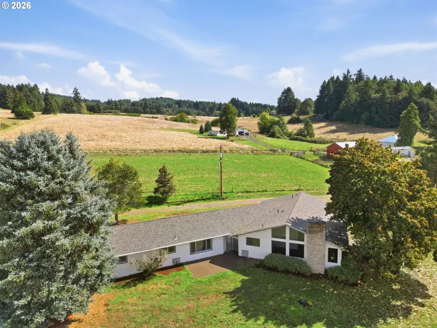 24153 Vaughn Rd, Veneta, OR 97487 - #2