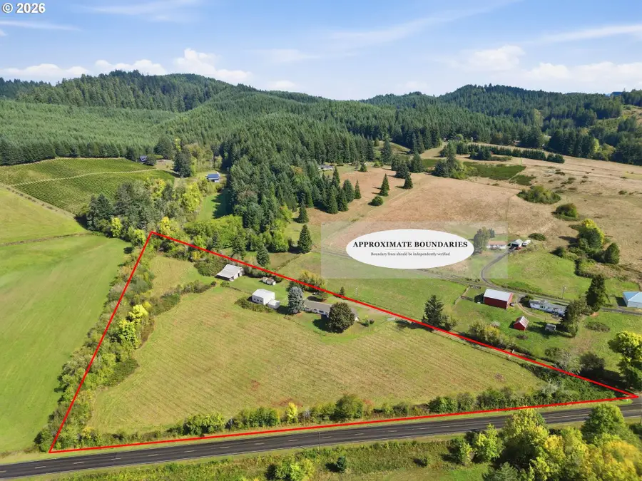 24153 Vaughn Rd, Veneta, OR 97487 - #3