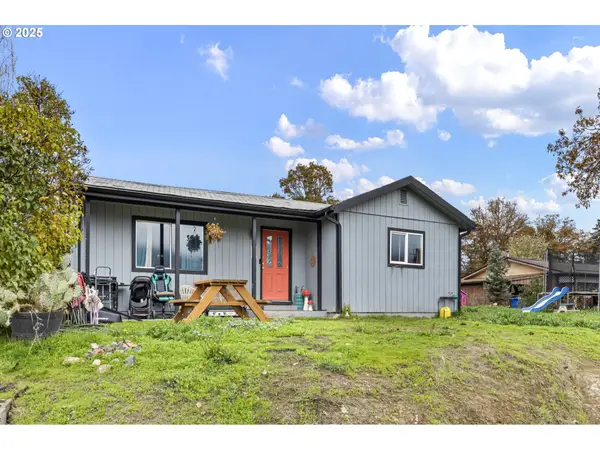 350 SE Park St, Winston, OR 97496