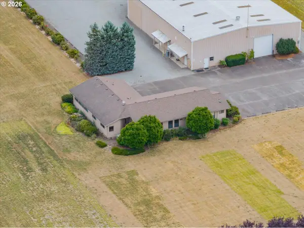 33725 Columbus St, Albany, OR 97322