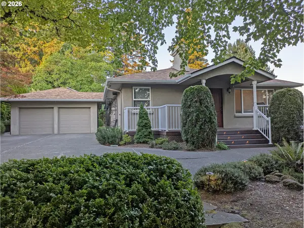 10120 SE Walnut Dr, HappyValley, OR 97086