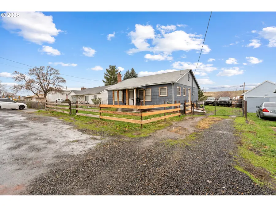 197 SE Douglas St, Pilot Rock, OR 97868 - Image #3