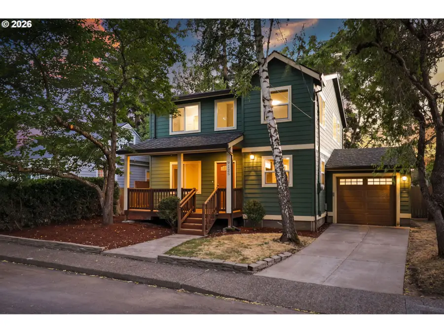 9125 N Geneva Ave, Portland, OR 97203 - #2
