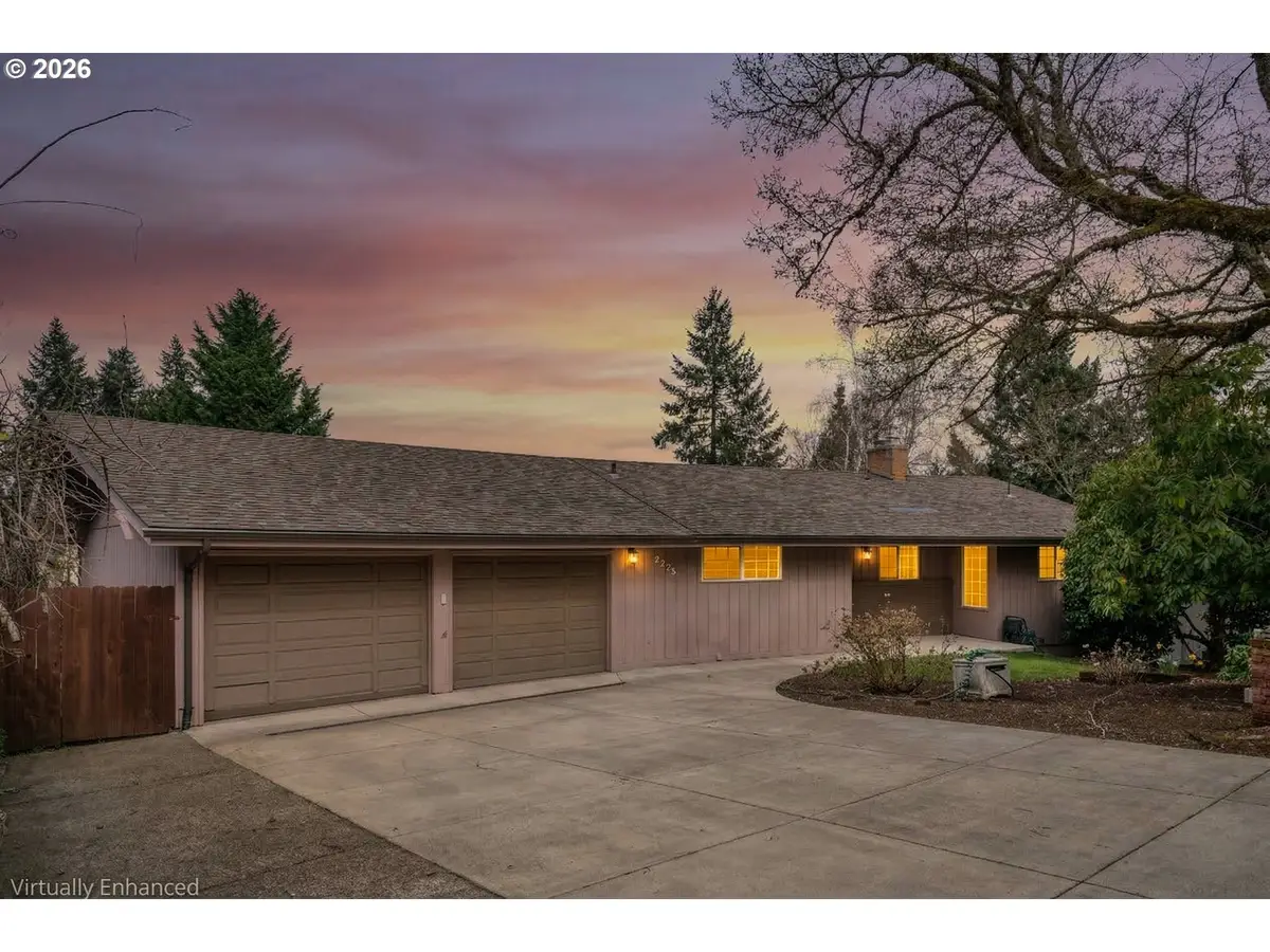 2225 W 28th Ave, Eugene, OR 97405 - #1