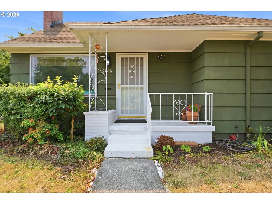 9128 SE Market St, Portland, OR 97216 - #3