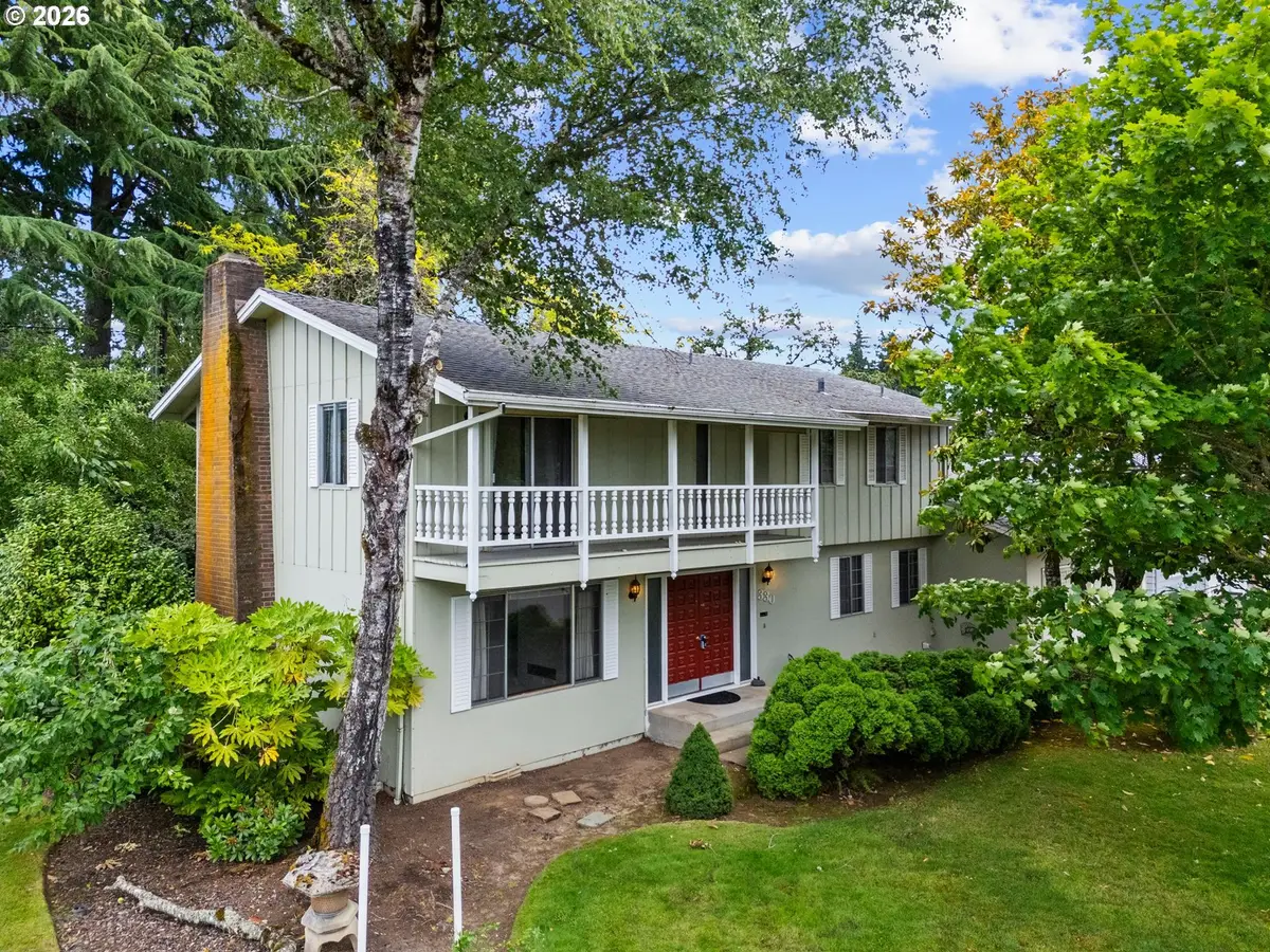 330 NE 17th Ave, Hillsboro, OR 97124 - #1