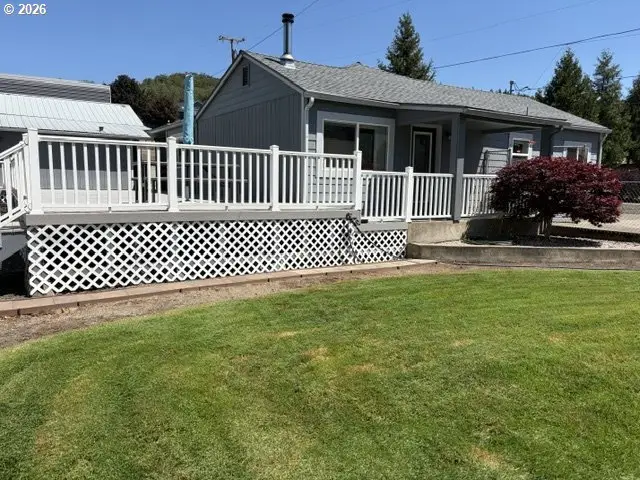 122 Grassy Ln, Roseburg, OR 97470 - #2