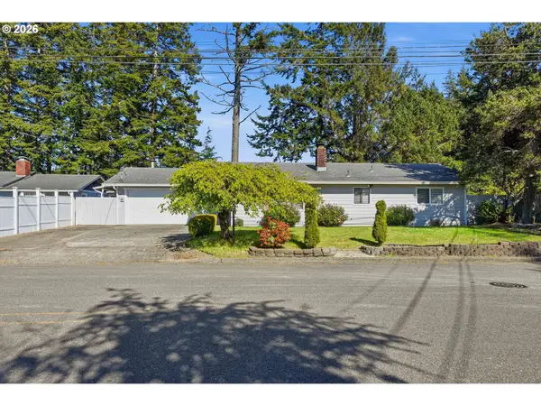 3793 Fir St, NorthBend, OR 97459