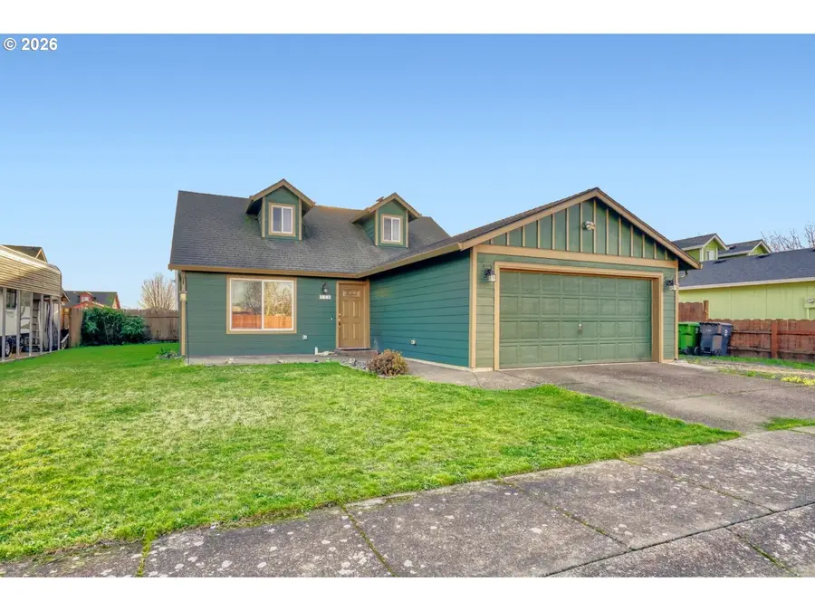 224 E Hemlock Dr, Gervais, OR 97026 - #2