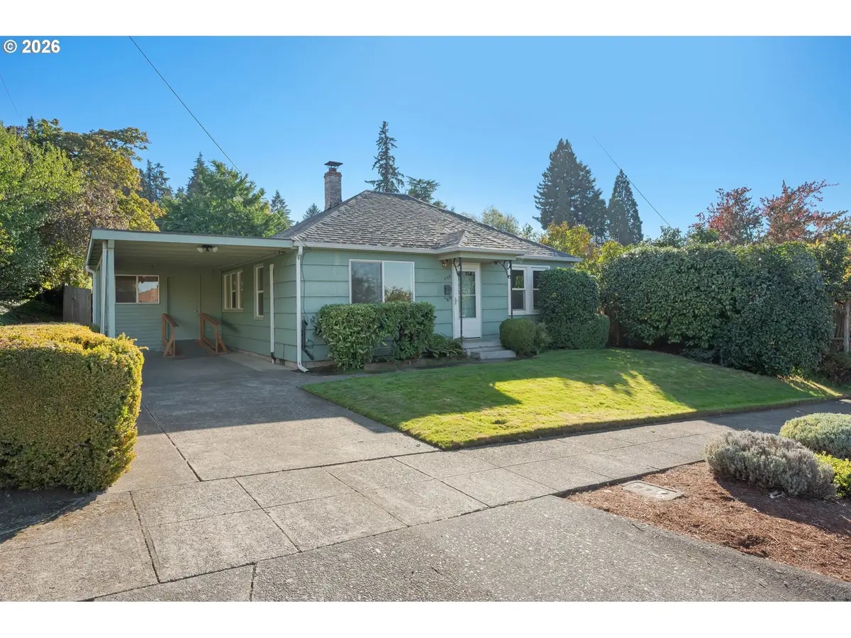 356 W 21st Ave, Eugene, OR 97405 - #1