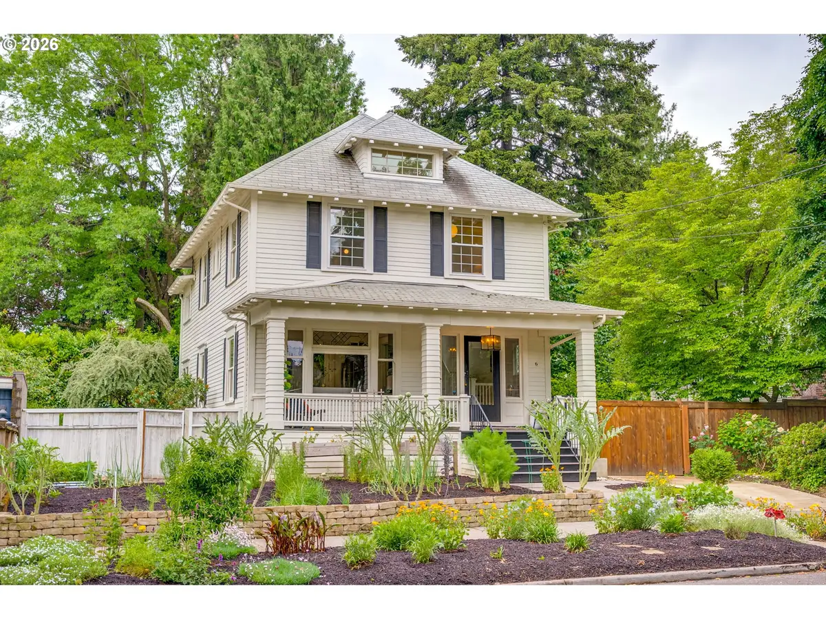 1927 NE 24th Ave, Portland, OR 97212 - #1
