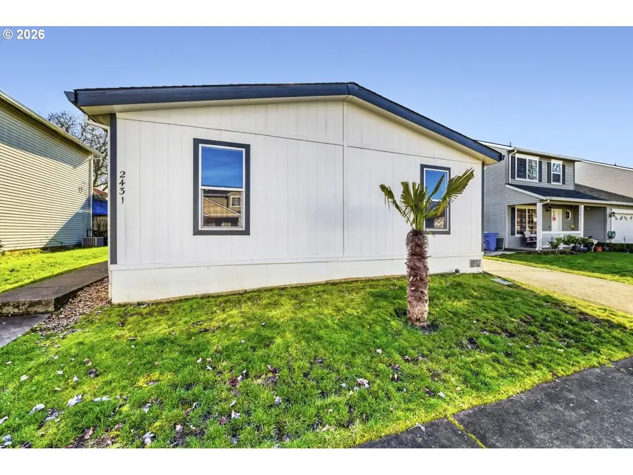 2431 N Fremont St, Cornelius, OR 97113 - #2