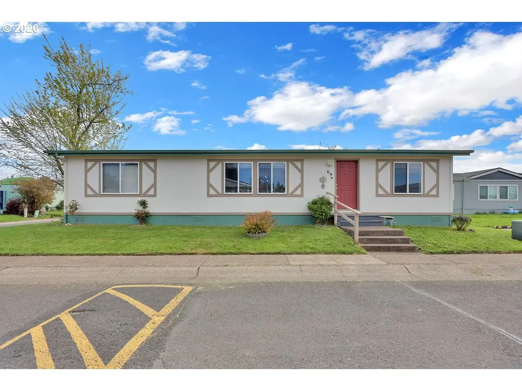 700 N Mill St #69, Creswell, OR 97426 - #1