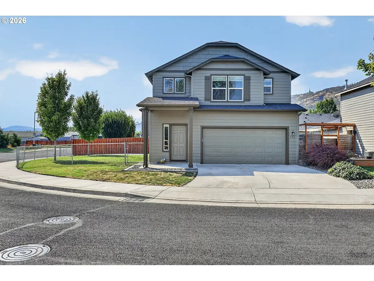 952 Heritage Loop, The Dalles, OR 97058 - #1