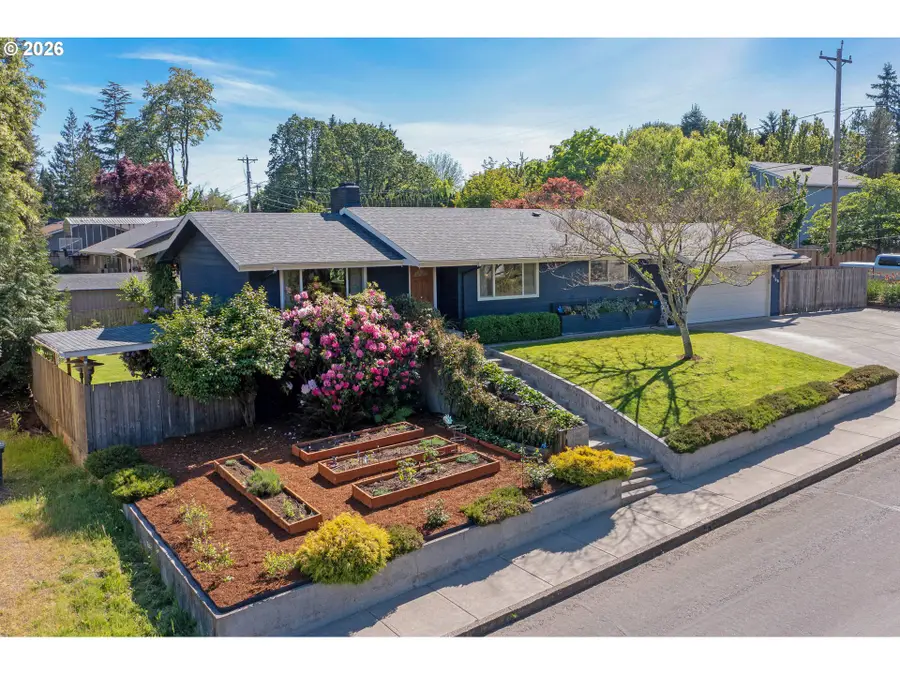 1868 SE Oak St, Hillsboro, OR 97123 - #3