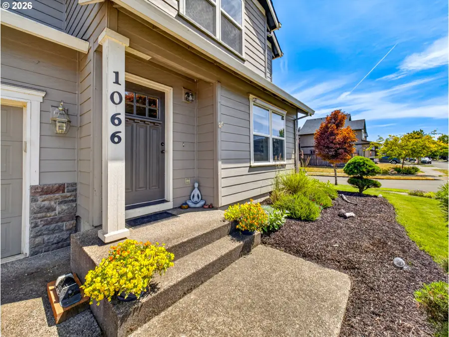 1066 SE Millwright Ave, McMinnville, OR 97128 - #3