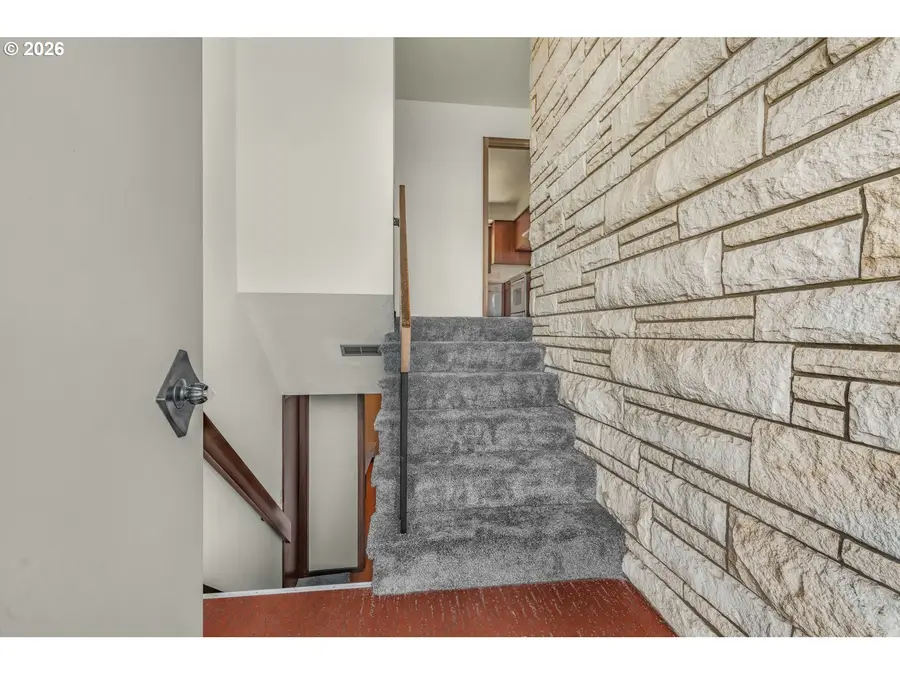 31077 SW Laurelview Rd, Hillsboro, OR 97123 - #3