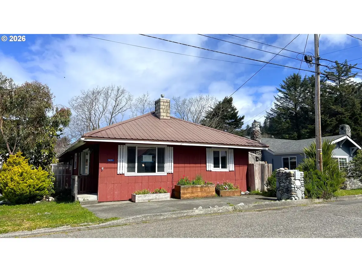 94191 Tenth St, Gold Beach, OR 97444 - #1
