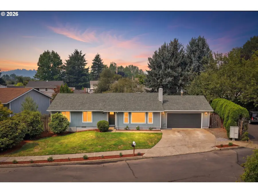 637 SE Paropa Pl, Gresham, OR 97080 - #2