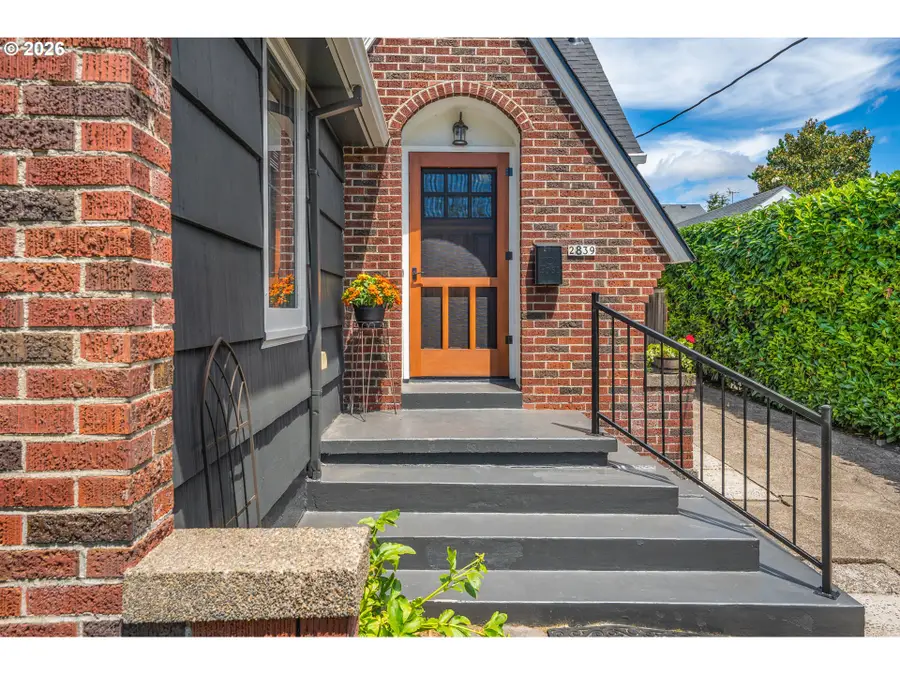 2839 NE Hancock St, Portland, OR 97212 - #2