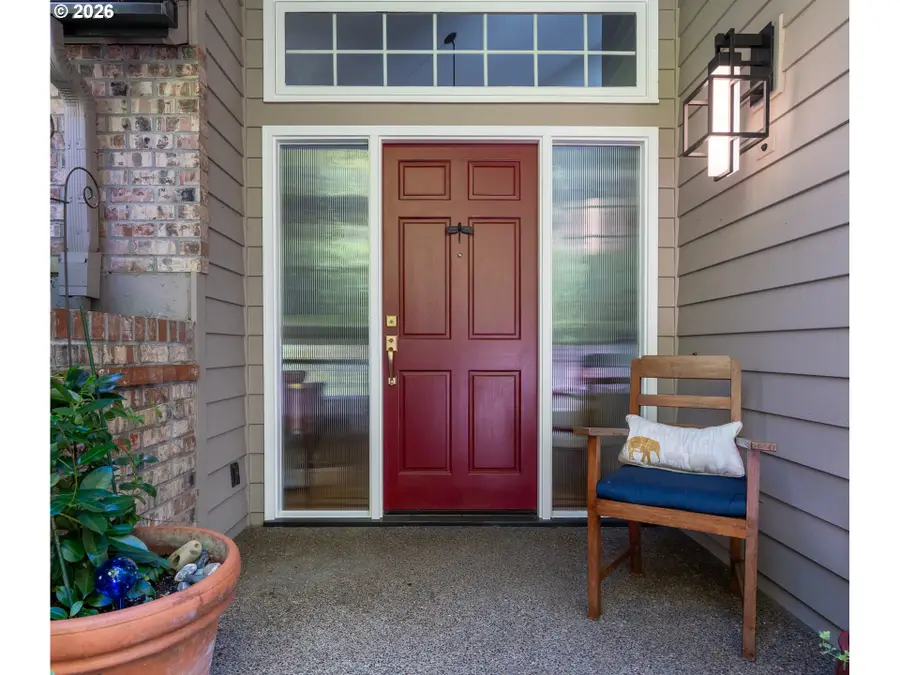 1876 Palisades Lake Ct, Lake Oswego, OR 97034 - #2