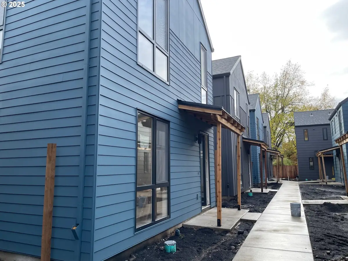 5496 SE Boise St #2, Portland, OR 97206 - Image #1