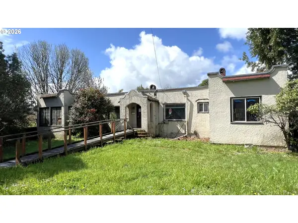 806 Railroad Ave, MyrtlePoint, OR 97458