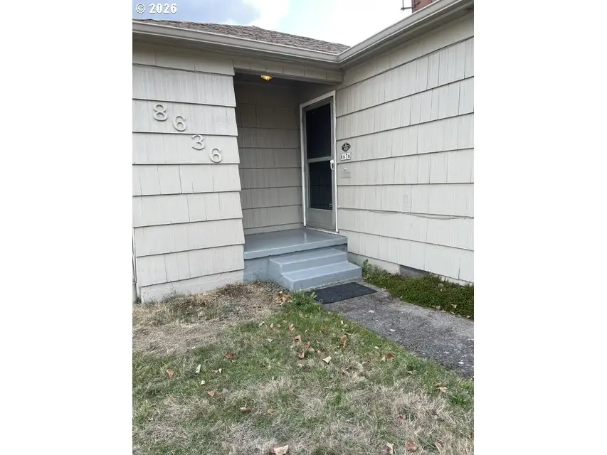 8636 NE Holladay St, Portland, OR 97220 - #2