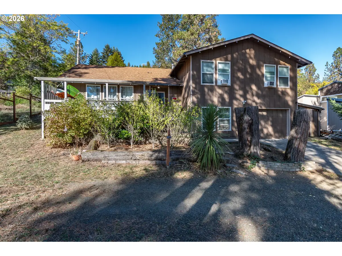 441 E Sixth Ave, Sutherlin, OR 97479 - #1