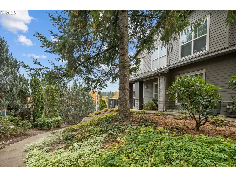 975 Springtree Ln, West Linn, OR 97068 - Image #3