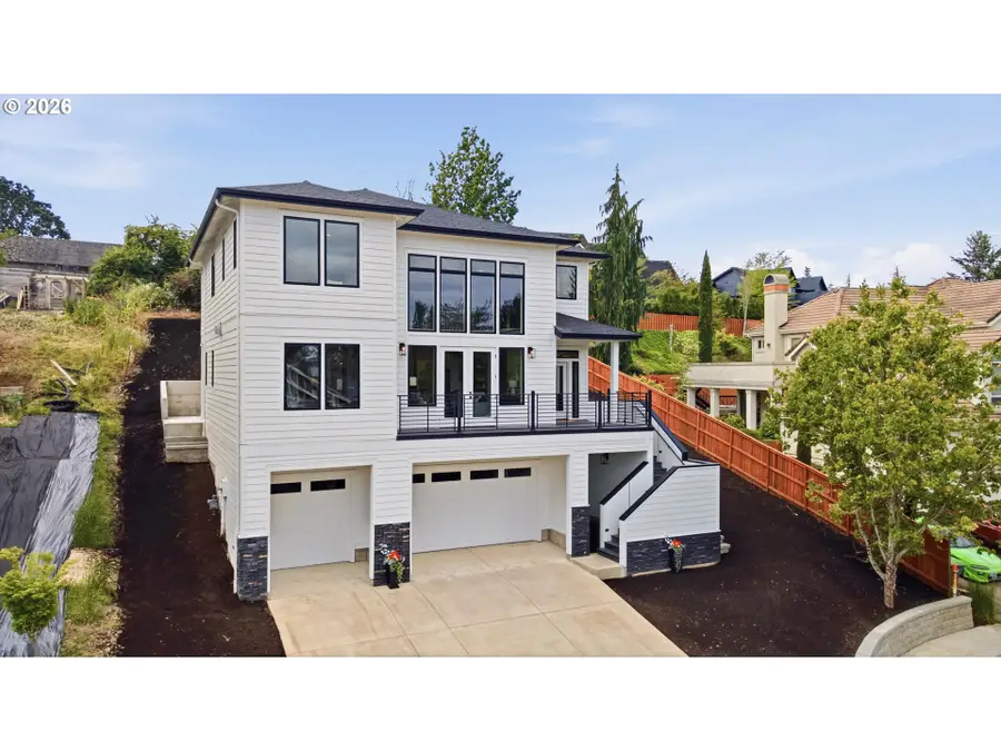 988 NW Baker Crest Ct, McMinnville, OR 97128 - #2