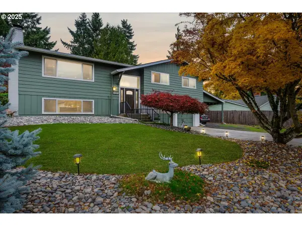 9617 NW Golden Ave, Vancouver, WA 98665