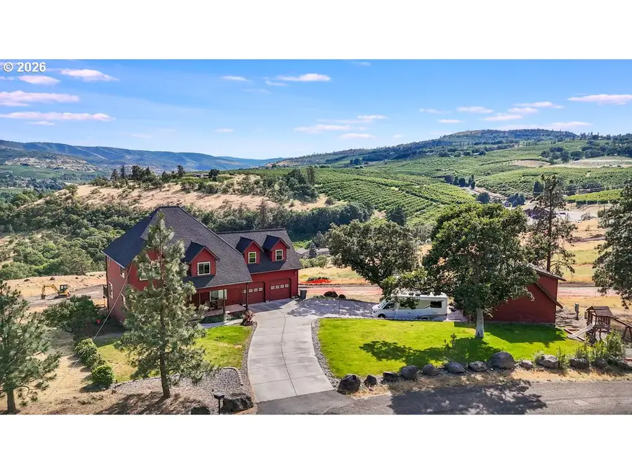 1306 Hermits Way, Chenoweth, OR 97058 - #3