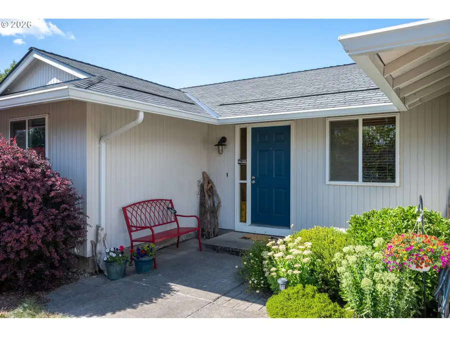 3379 SE Cedar St, Hillsboro, OR 97123 - #2